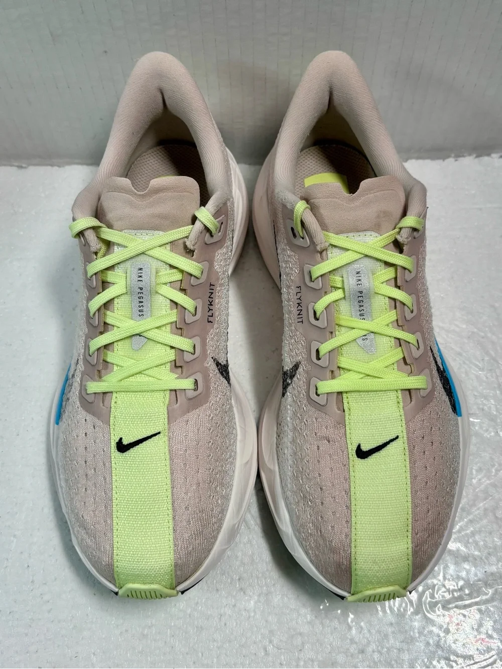 Nike Pegasus, Plus, zoom X, Flyknit Running Shoes - Pale Pink/Neon Yellow Accent
